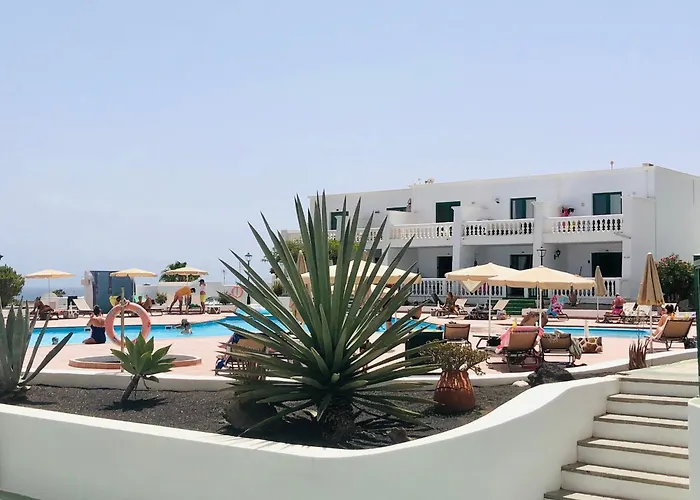 Florencia, With Pool & Wifi In Apartment Puerto del Carmen (Lanzarote)
