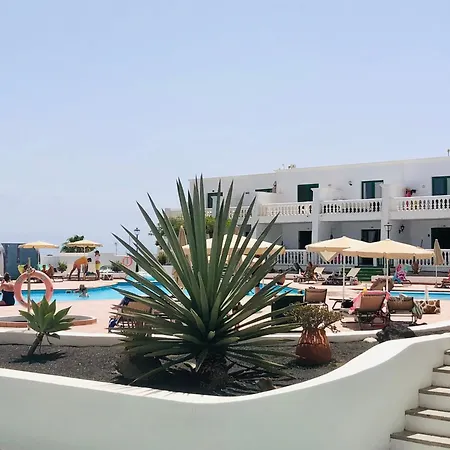 Florencia, With Pool & Wifi In Apartamento Puerto del Carmen (Lanzarote)