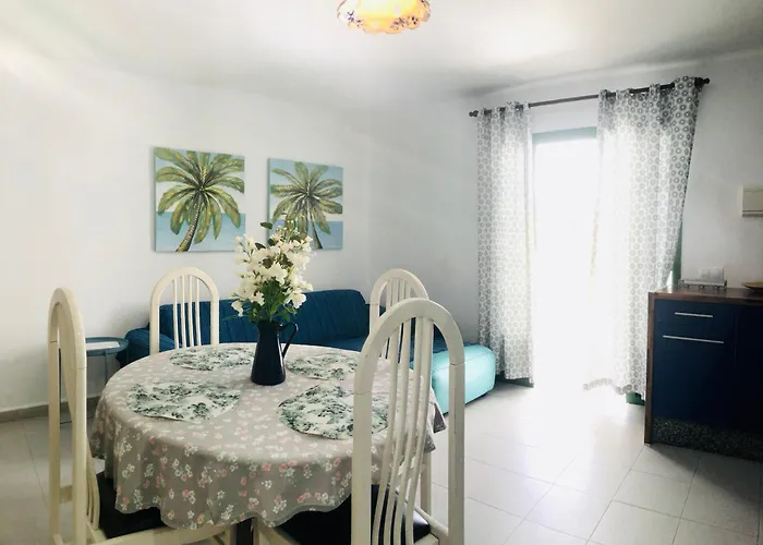 Florencia, With Pool & Wifi In Apartmán Puerto del Carmen (Lanzarote)